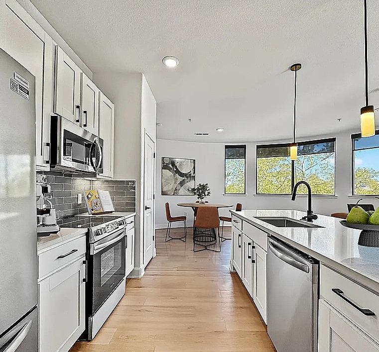 Instrata Upper Kirby photo