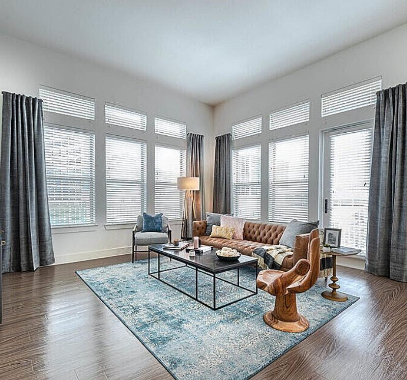 Burnett Lofts photo
