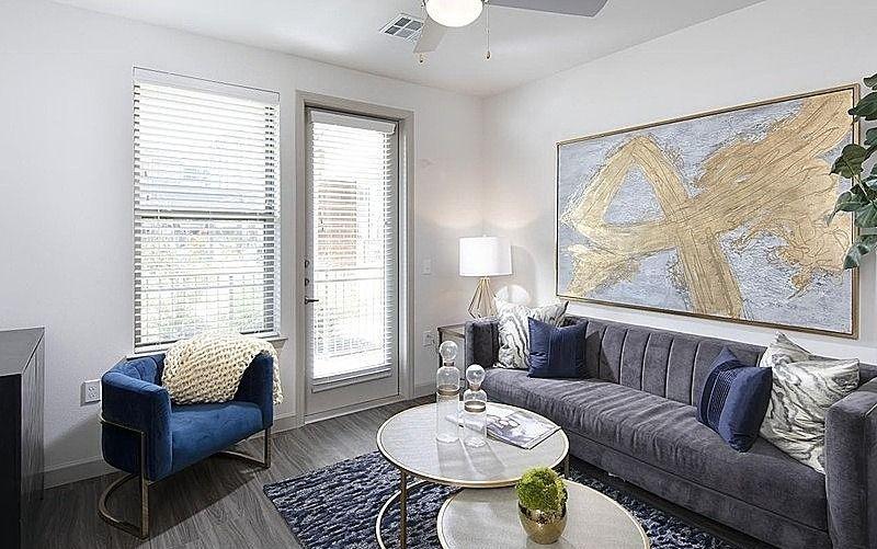 Luxe at Cedar Hill photo