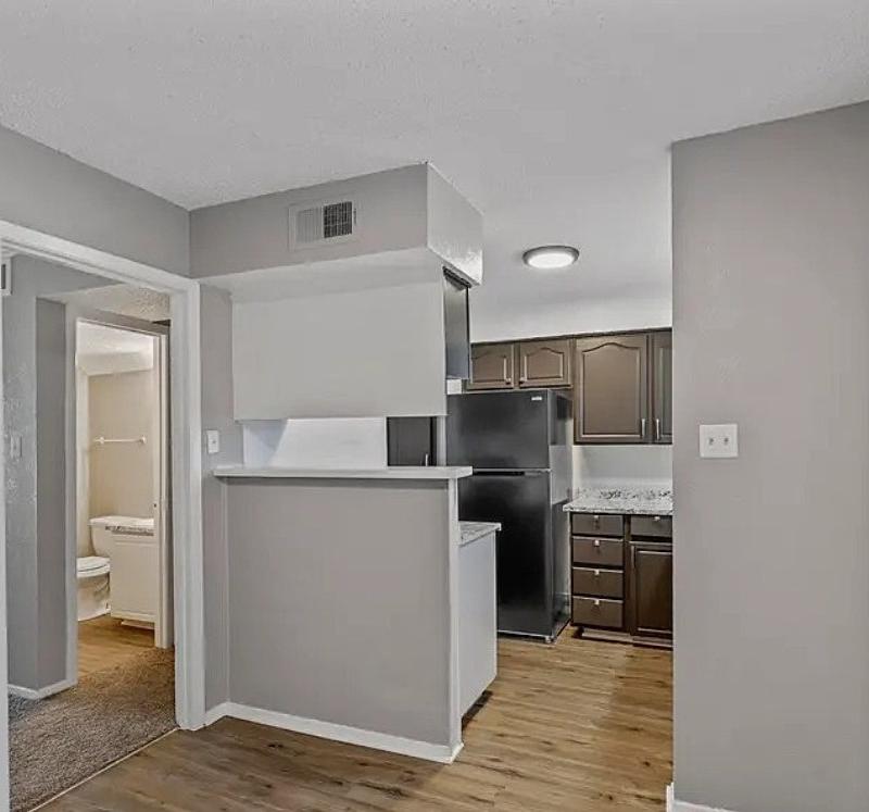 Flats at Brentwood photo