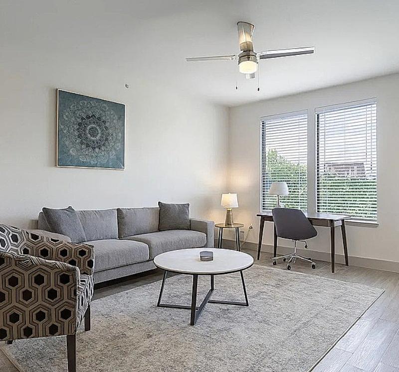 4123 Cedar Springs photo