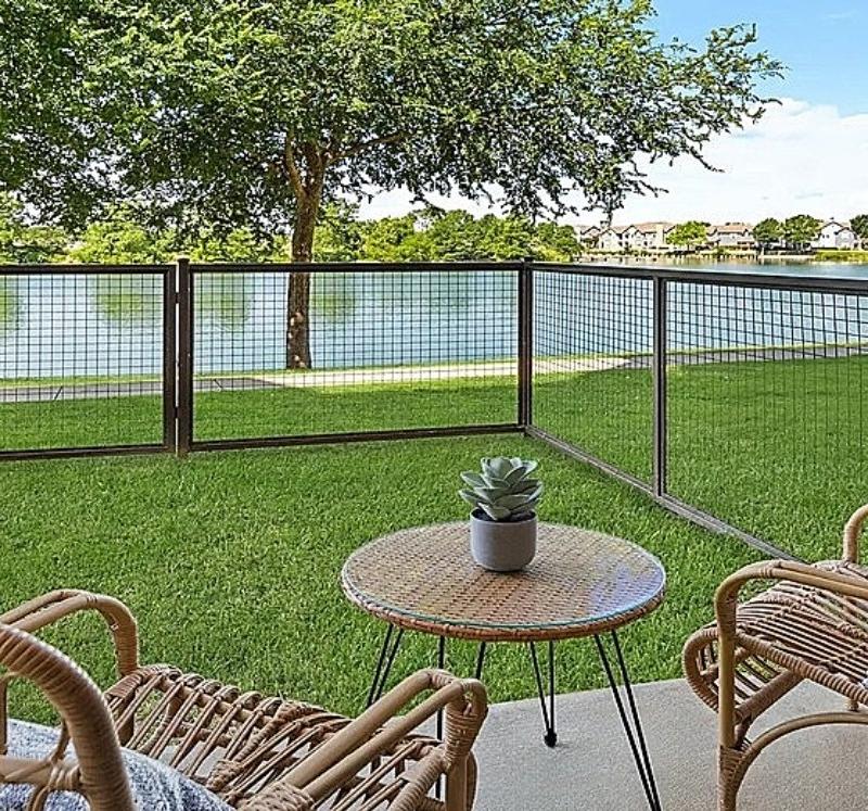 Crescent Cove at Lakepointe photo